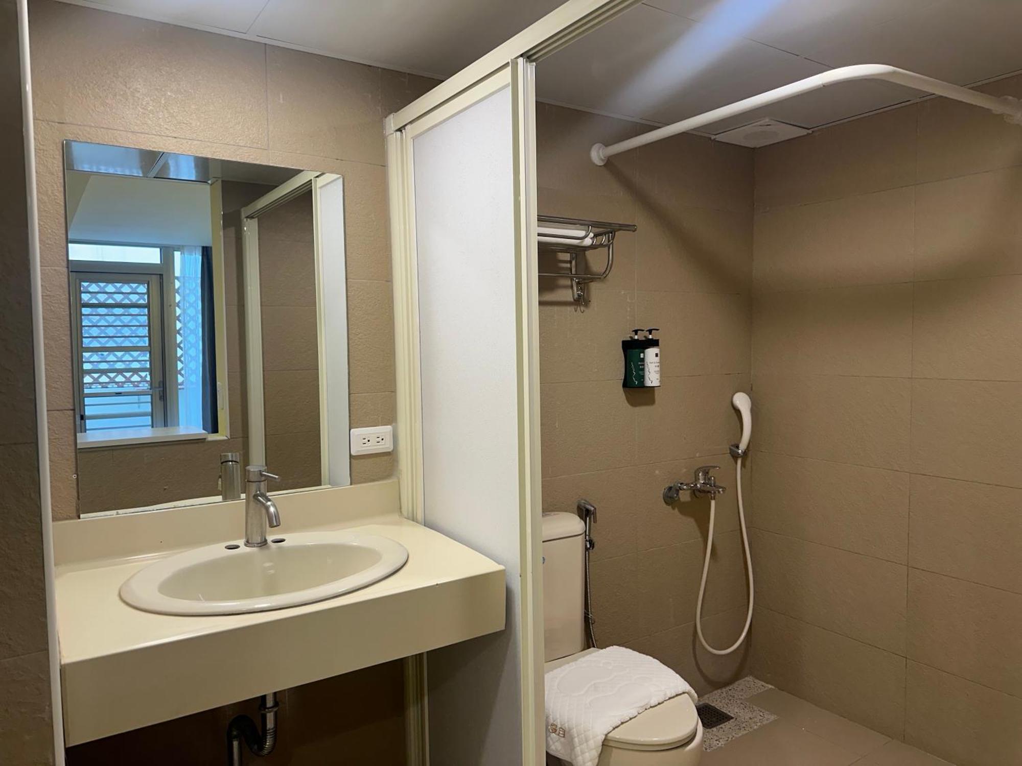 慢且洄瀾文旅 Bantshiann Hualie Hotel Хуалянь Экстерьер фото